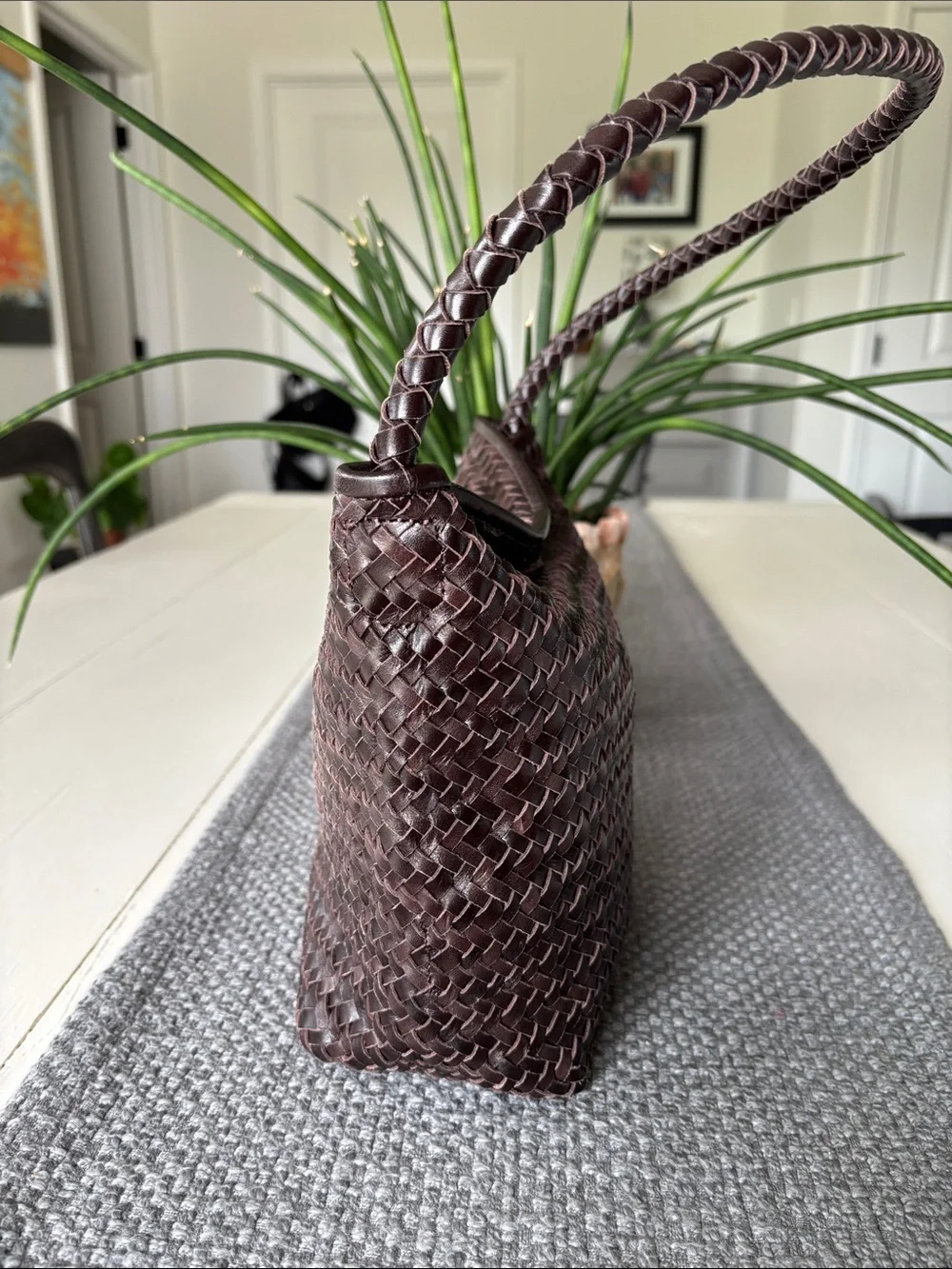 Madewell Signature Woven Shoulder Bag in Coffee Bean - Picture 3 of 7